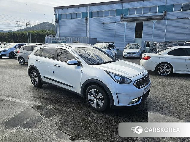 Kia Niro id 5024062 из Кореи 9