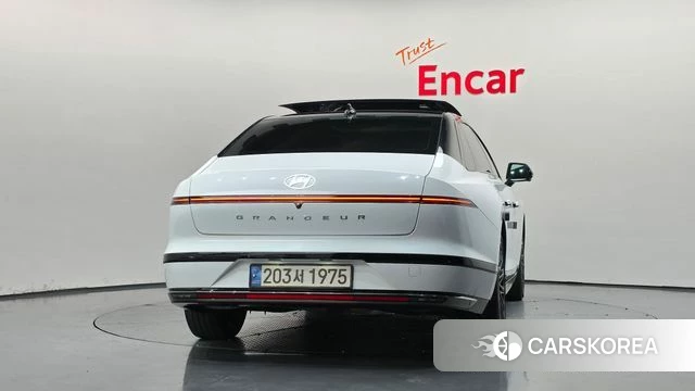 Hyundai Grandeur (GN7) id 4951013 из Кореи 23