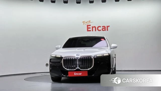 BMW 7 Series (G70) id 5045826 из Кореи 13