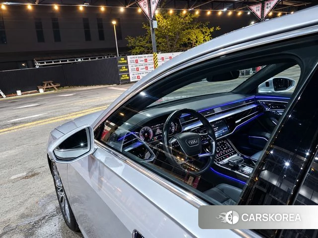 Audi A8 (D5) 2020 Светло-серебряный цвет из Кореи, фото 3