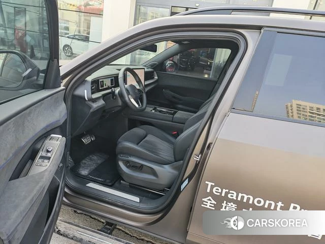 Volkswagen Teramont 2025 Коричневый из Китая, фото 3
