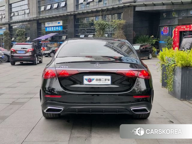 Mercedes-Benz E-Class 2025 Черный из Китая, фото 3