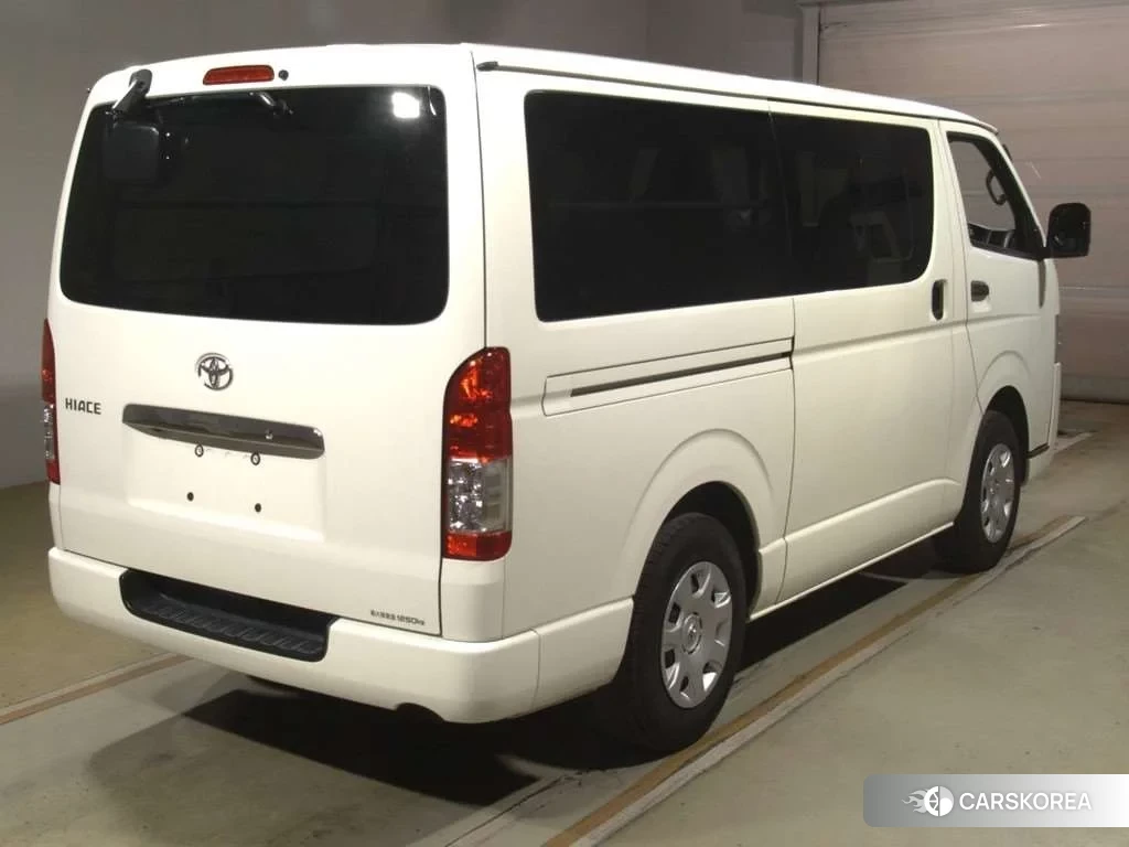 Toyota HiAce Van 2022 из Японии, фото 3