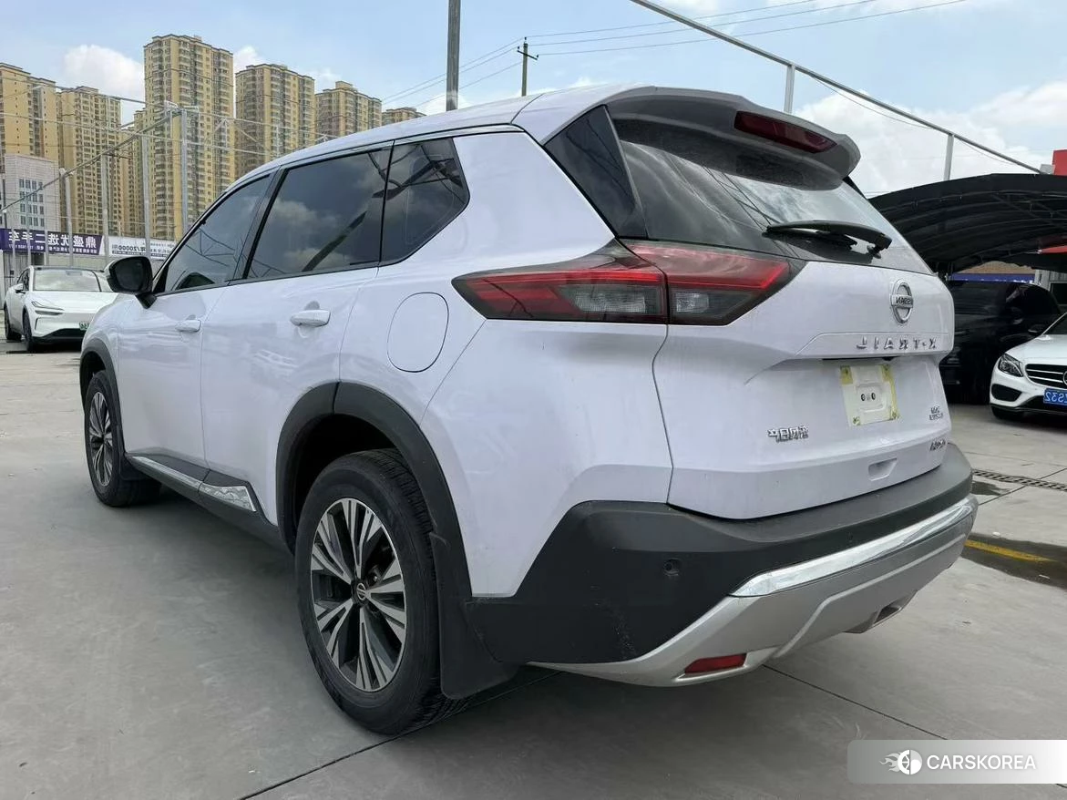 Nissan X-Trail 2021 Белый из Китая, фото 3