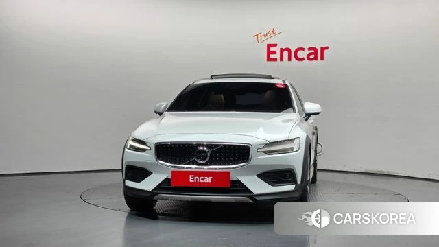 Volvo V60 Cross-Country 2nd Generation id 5047702 из Кореи 13