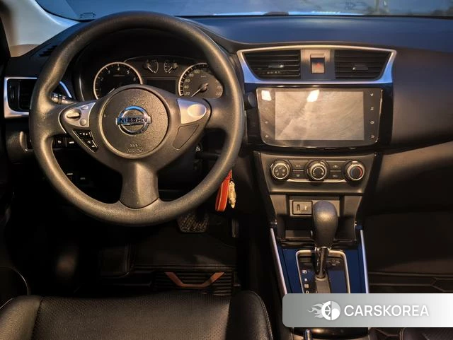 Nissan Sylphy 2023 Белый из Китая, фото 3
