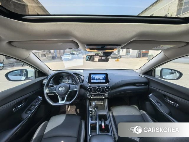 Nissan Sylphy 2021 Белый из Китая, фото 3