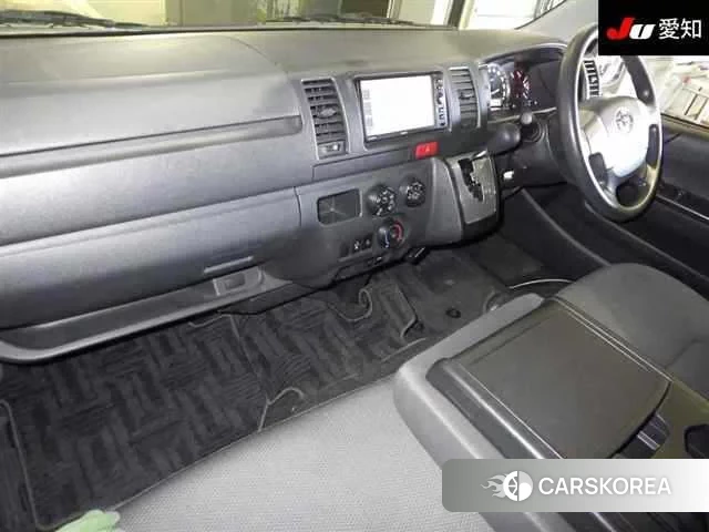 Toyota HiAce Van 2018 из Японии, фото 3