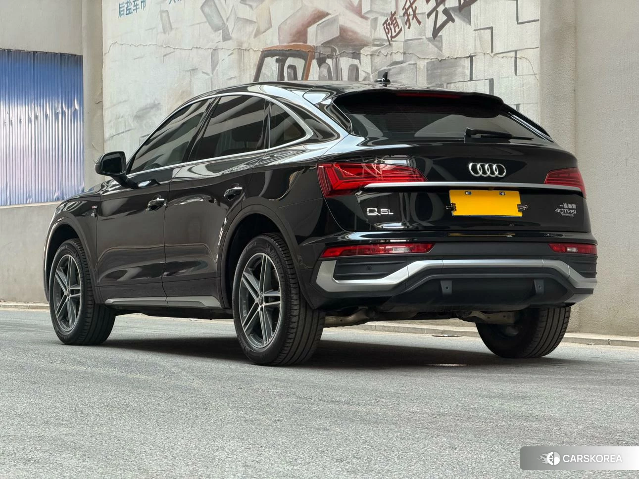 Audi Q5L 2022 Черный из Китая, фото 3