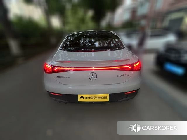 Mercedes-Benz AMG EQE 2024 Серебристо-серый из Китая, фото 3
