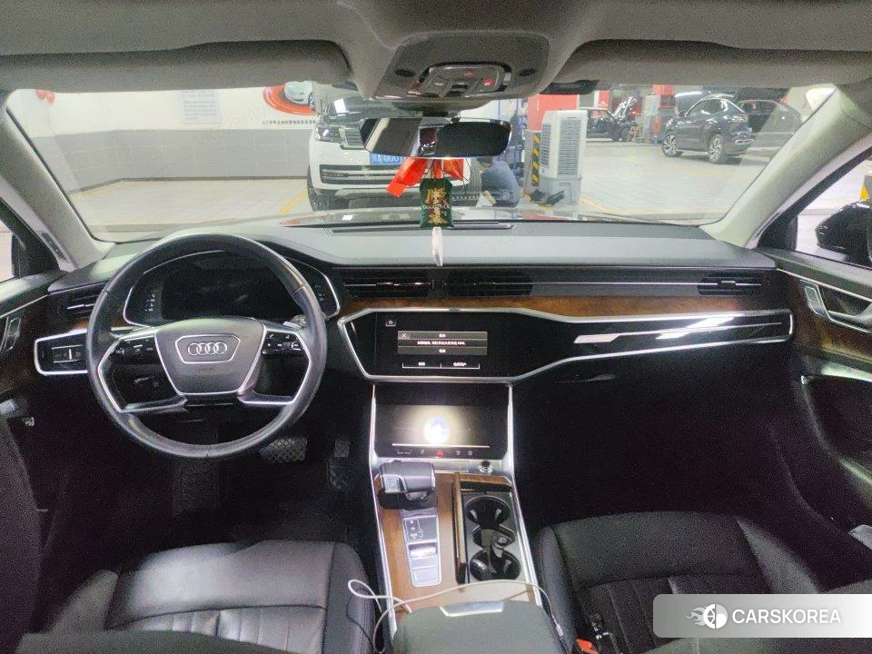 Audi A6 2020 Черный из Китая, фото 3