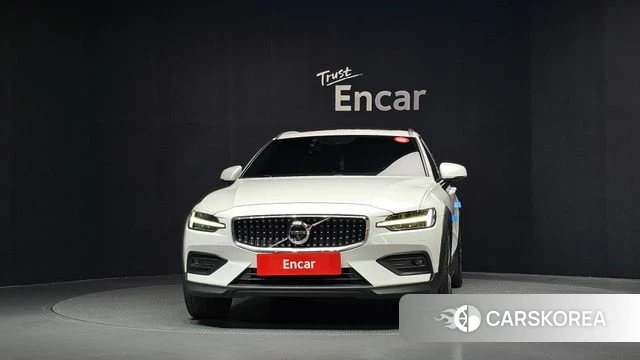 Volvo V60 Cross-Country 2nd Generation id 4992554 из Кореи 23