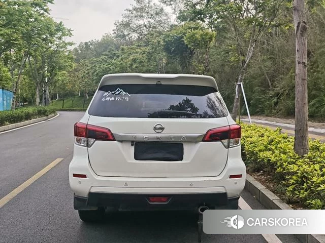 Nissan Terra 2021 Белый из Китая, фото 3