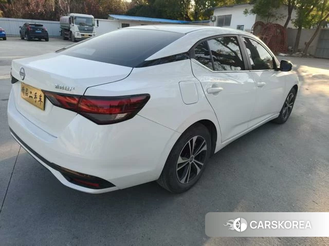 Nissan Sylphy 2024 Белый из Китая, фото 3