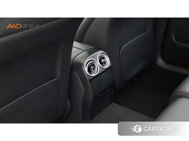 Mercedes-Benz C-class 2023 Белый из Китая, фото 3