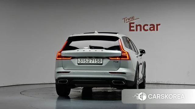 Volvo V60 Cross-Country 2nd Generation id 5028573 из Кореи 23