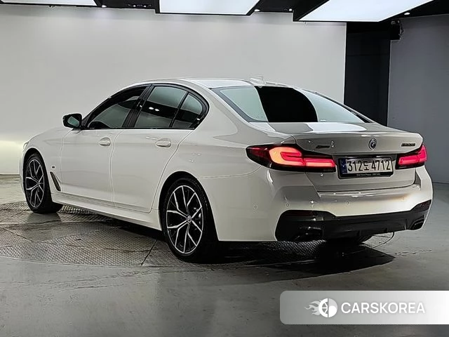 BMW 5 Series (G30) id 4965818 из Кореи 11