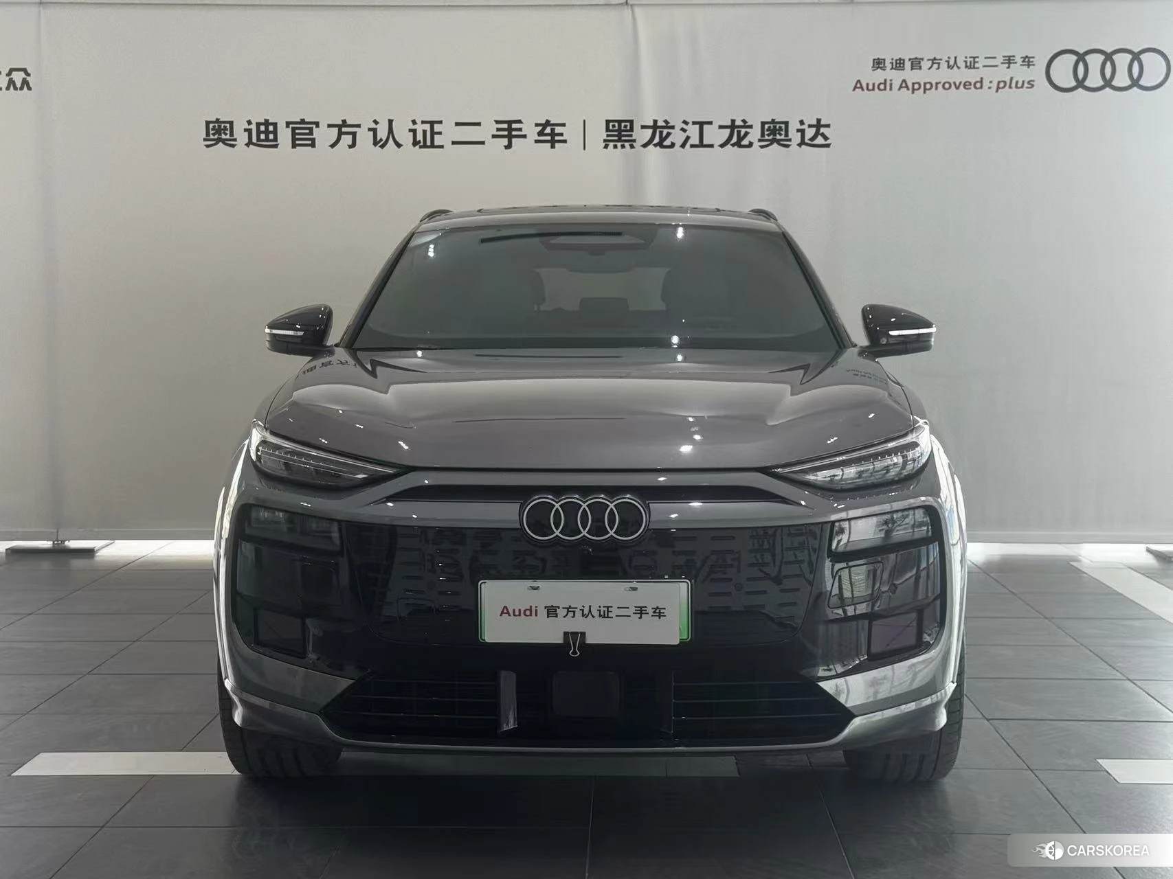 Audi Q6L 2025 Темно-серый из Китая, фото 6