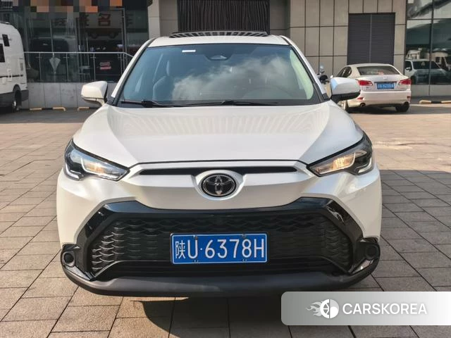 Toyota Frontlander 2024 Белый из Китая, фото 3