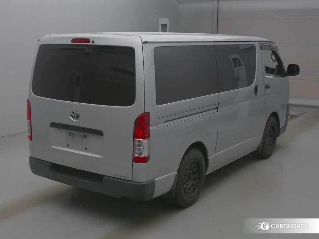 Toyota HiAce Van 2018 из Японии, фото 3