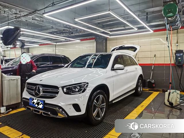Mercedes-Benz GLC 2021 Белый из Китая, фото 3