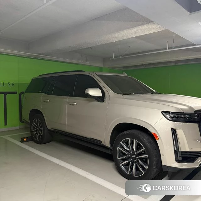 Cadillac Escalade 5th Generation 2021 Песочный из Кореи, фото 3