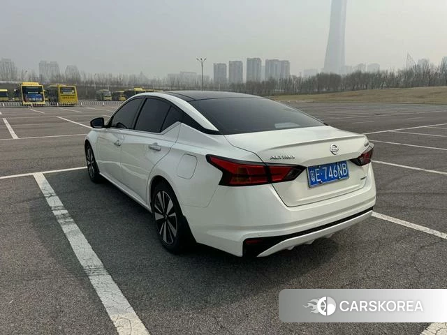 Nissan Altima 2022 Белый из Китая, фото 3