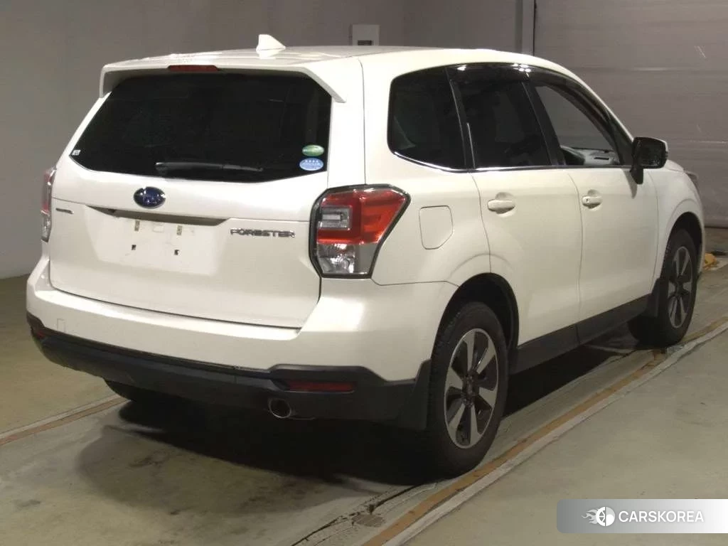 Subaru Forester 2018 из Японии, фото 3