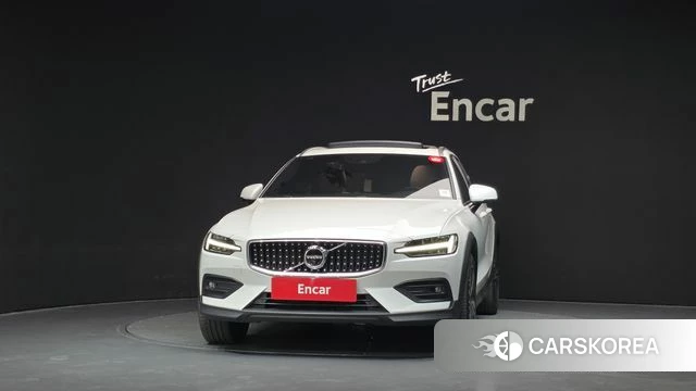 Volvo V60 Cross-Country 2nd Generation id 4992492 из Кореи 23