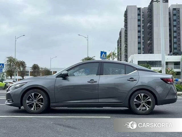 Nissan Sylphy 2021 Темно-серый из Китая, фото 3