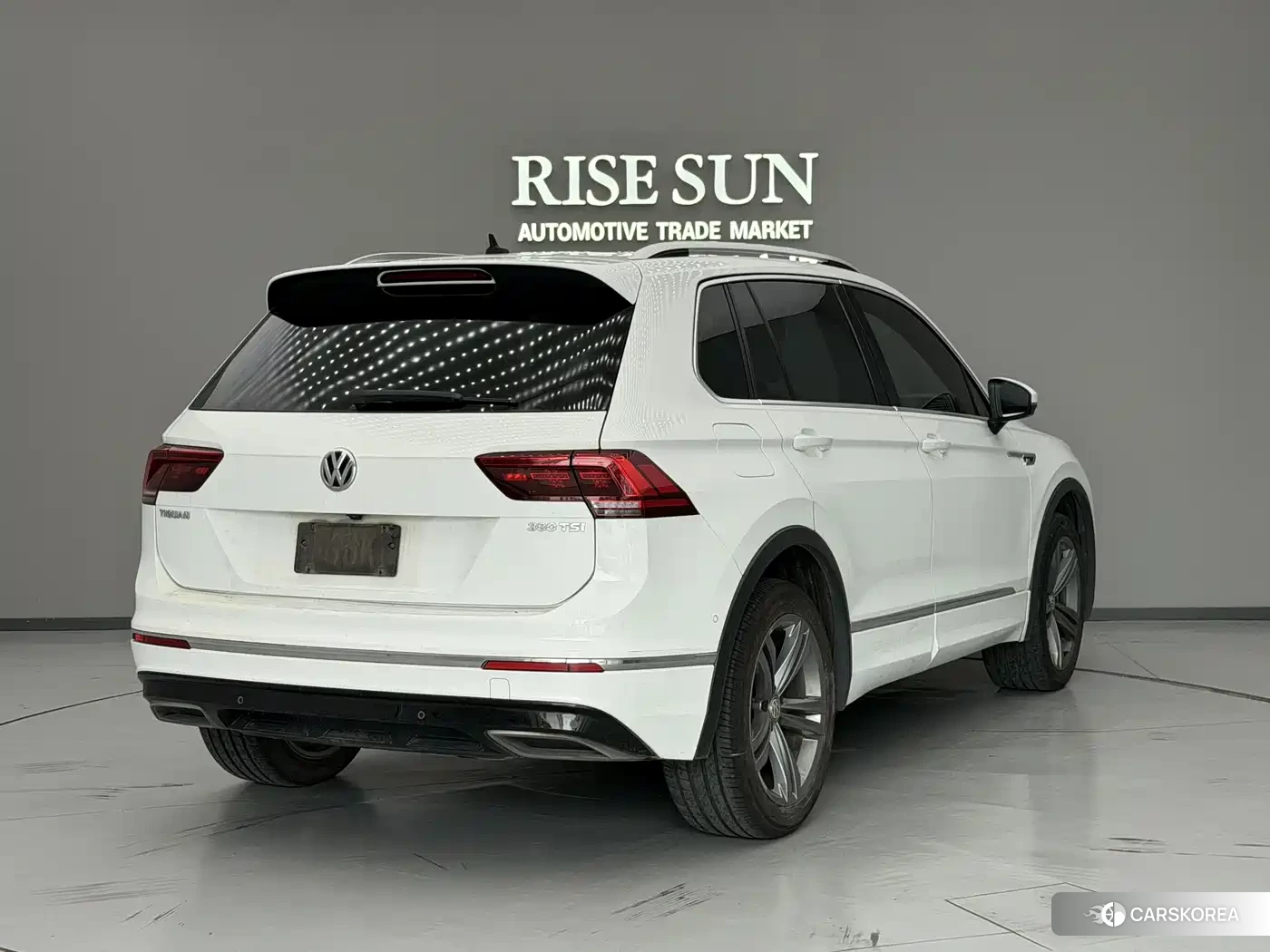 Volkswagen Tiguan L 2018 Белый из Китая, фото 3