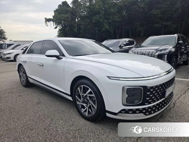 Hyundai Grandeur (GN7) id 5010998 из Кореи 12