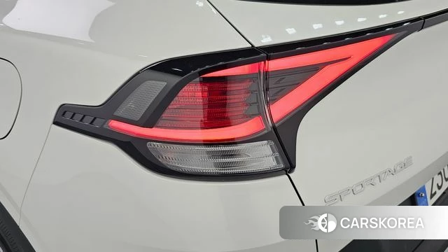 Kia Sportage 5th Generation 2022 Белый из Кореи, фото 3