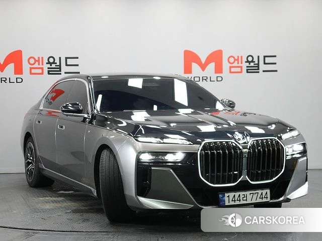 BMW 7 Series (G70) id 4947115 из Кореи 13