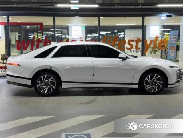 Hyundai Grandeur (GN7) id 5000606 из Кореи 13