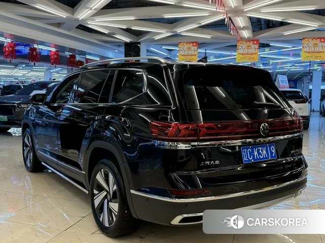 Volkswagen Teramont 2024 Черный из Китая, фото 3