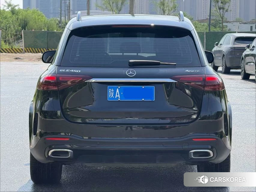 Mercedes-Benz GLE 2023 Черный из Китая, фото 3