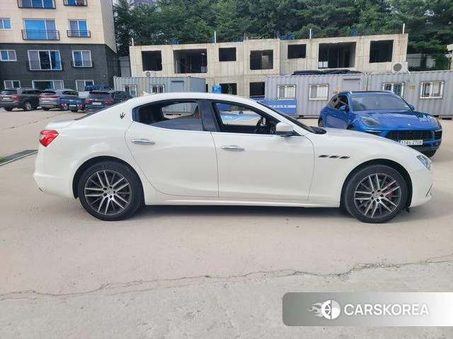 Maserati Ghibli id 4971111 из Кореи 8