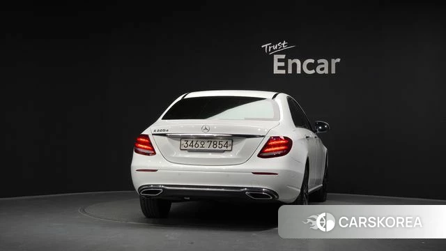 Mercedes-Benz E-Class W213 id 5018188 из Кореи 23