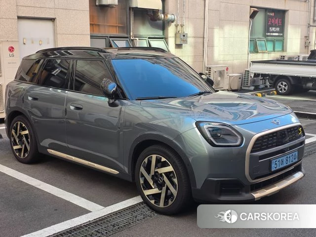 Mini Cooper Countryman Electric 3rd Generation 2025 Серый из Кореи, фото 6