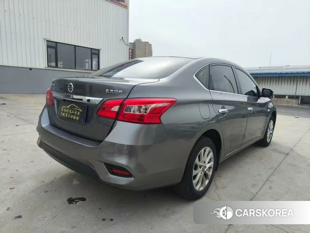 Nissan Sylphy 2023 Темно-серый из Китая, фото 3