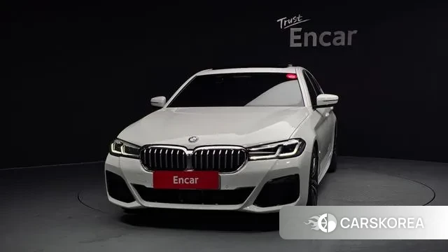 BMW 5 Series (G30) id 3546320 из Кореи 13