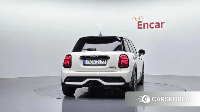 Mini Cooper S id 4992331 из Кореи 23