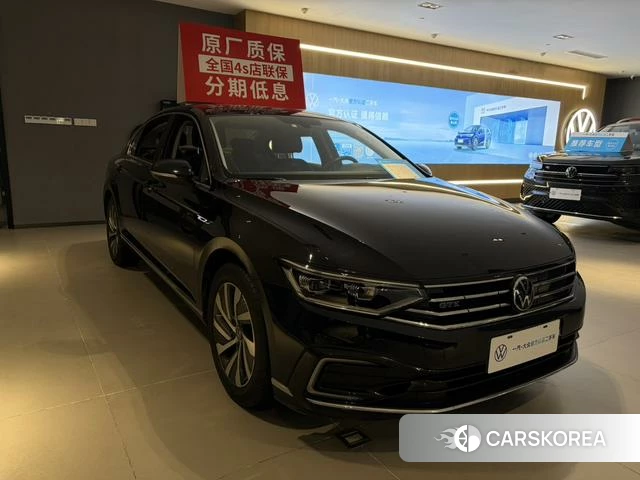 Volkswagen Magotan 2023 Черный из Китая, фото 3