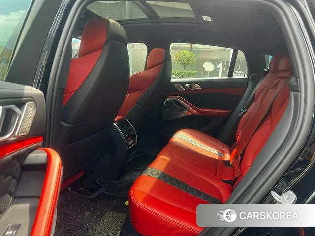 BMW X6 M 2021 Черный из Китая, фото 3