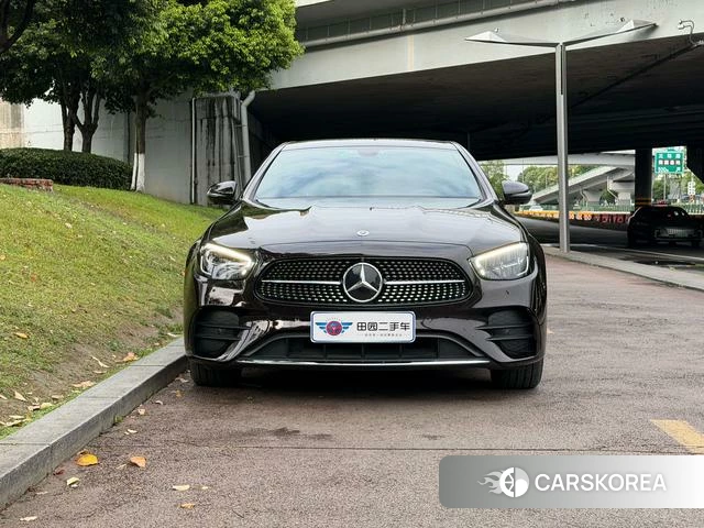 Mercedes-Benz E-Class 2022 Коричневый из Китая, фото 6