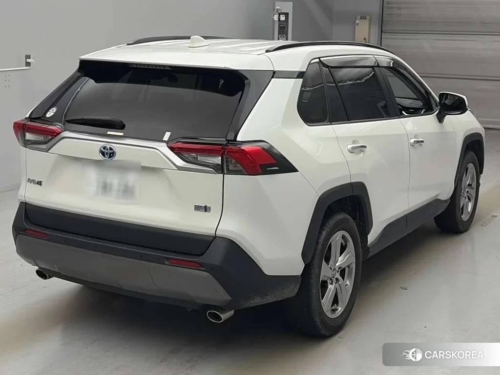 Toyota RAV4 2021 из Японии, фото 3