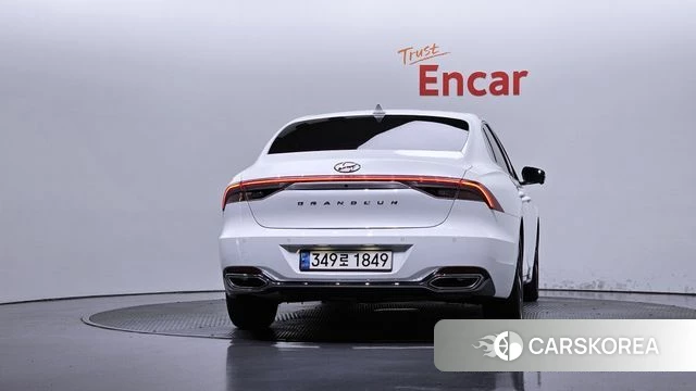 Hyundai The New Grandeur IG Hybrid id 4959133 из Кореи 23
