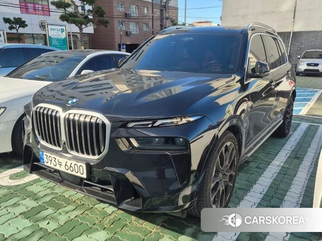 BMW X7 (G07) 2022 Черный из Кореи, фото 3
