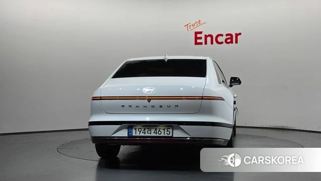 Hyundai Grandeur Hybrid (GN7) id 4950221 из Кореи 23